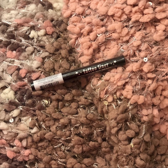 Kat Von D lips & eyes set 👄 - Picture 4 of 5